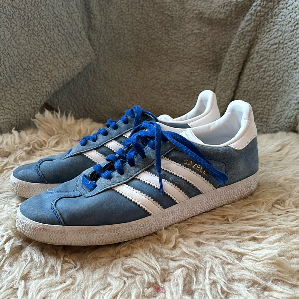 Adiddas Gazelle. Great Shape. 7 womens